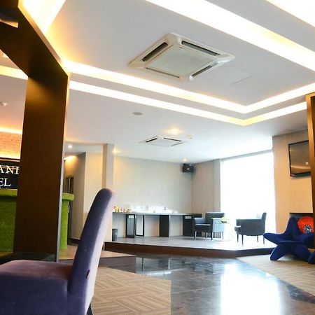 Newland Hotel Johor Bahru Exterior photo